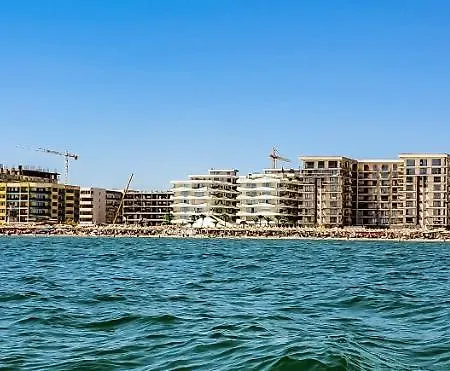 Frontal View Seaside Beach Residence Charm Studio